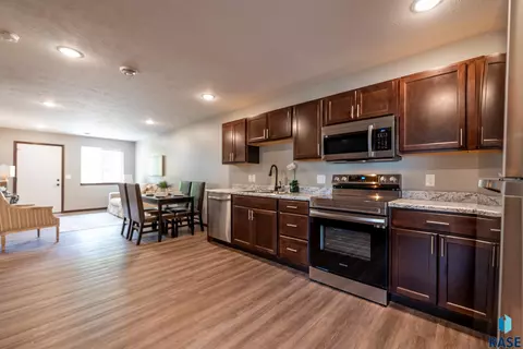 4513 E 15th St, Sioux Falls, SD 57110 photo 15