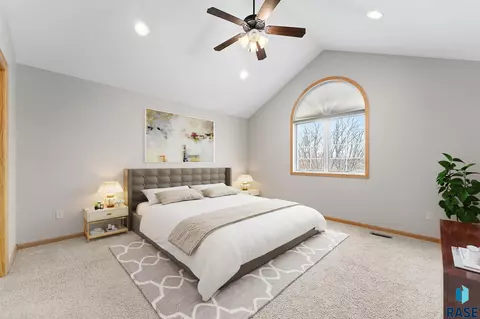 322 S Spring Pl, Brandon, SD 57005 photo 11
