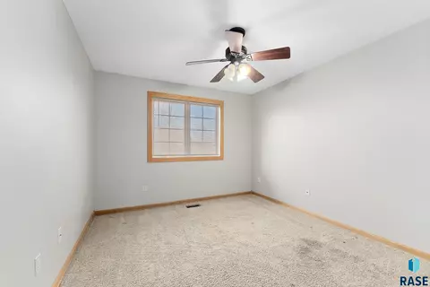 322 S Spring Pl, Brandon, SD 57005 photo 18