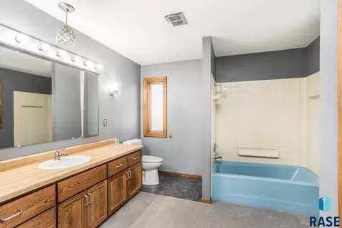 420 W Maple St, Tea, SD 57064 photo 17