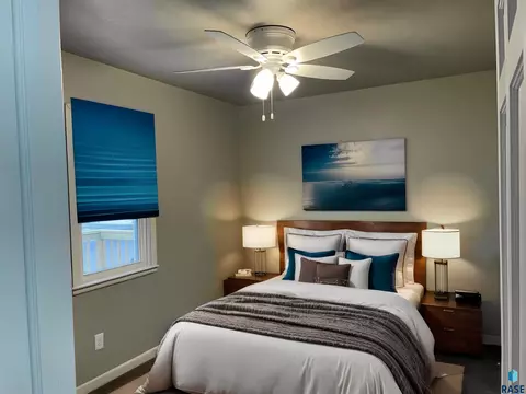 704 W 28th St, Sioux Falls, SD 57105 photo 6