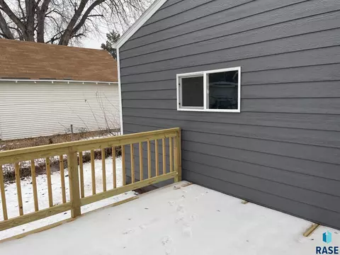 704 W 28th St, Sioux Falls, SD 57105 photo 24