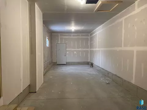 704 W 28th St, Sioux Falls, SD 57105 photo 26