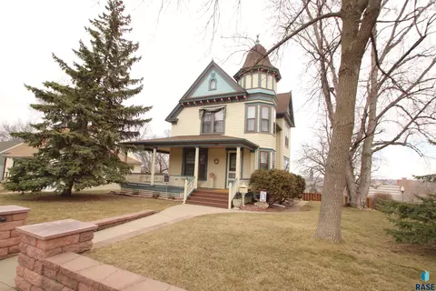400 N Duluth Ave, Sioux Falls, SD 57104