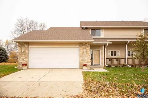 1867 S Sertoma Ave #101, Sioux Falls, SD 57106