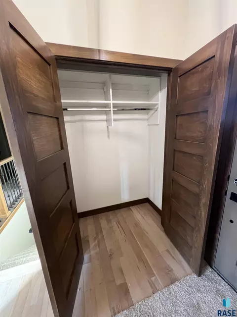 5409 E 64th St, Sioux Falls, SD 57108 photo 3