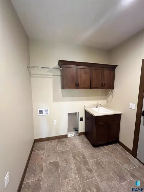 5409 E 64th St, Sioux Falls, SD 57108 photo 16