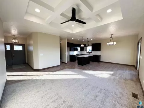 5409 E 64th St, Sioux Falls, SD 57108 photo 5