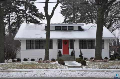 601 E 26th St, Sioux Falls, SD 57105