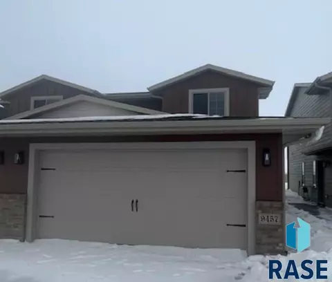 9457 W Dolores Dr, Sioux Falls, SD 57106