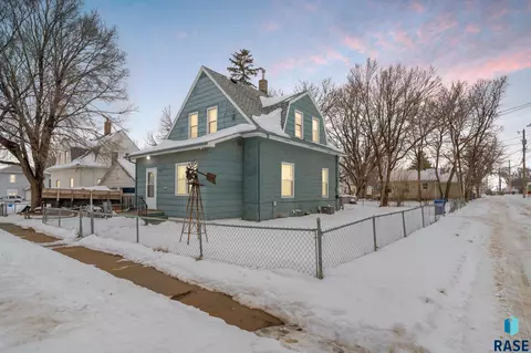 712 E 5th St, Sioux Falls, SD 57103 photo 1
