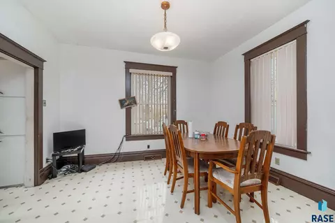 712 E 5th St, Sioux Falls, SD 57103 photo 4
