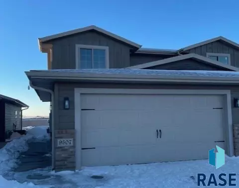 9507 W Dolores Dr, Sioux Falls, SD 57106