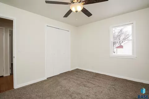 321 E Norton Ave, Salem, SD 57058 photo 8
