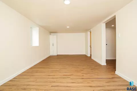 321 E Norton Ave, Salem, SD 57058 photo 11