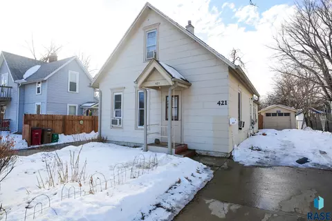 421 S Prairie Ave, Sioux Falls, SD 57104