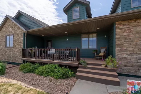 47327 255th St, Renner, SD 57055 photo 2