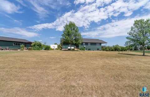 47327 255th St, Renner, SD 57055 photo 4
