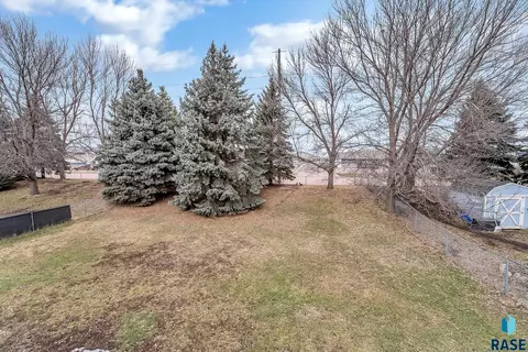 912 E Magnolia Dr, Brandon, SD 57005 photo 19