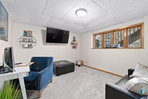 912 E Magnolia Dr, Brandon, SD 57005 photo 13