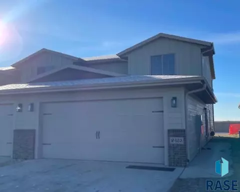 9463 W Dolores Dr, Sioux Falls, SD 57106