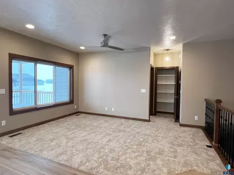 5301 E 64th St, Sioux Falls, SD 57108 photo 10