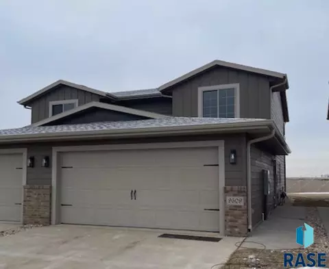 9509 W Dolores Dr, Sioux Falls, SD 57106