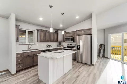 6809 W 5th St, Sioux Falls, SD 57103 photo 5