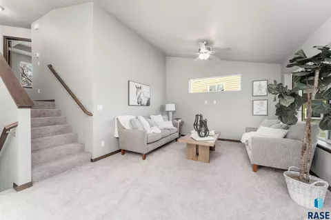 6809 W 5th St, Sioux Falls, SD 57103 photo 7