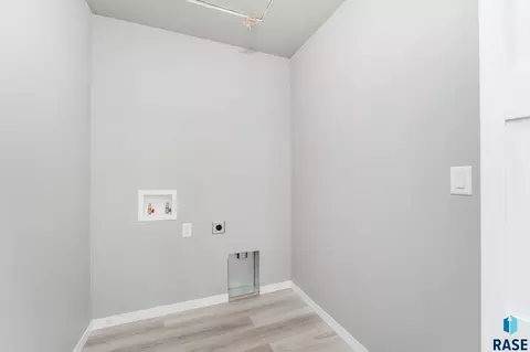 6700 W Viola Ct, Sioux Falls, SD 57107 photo 14