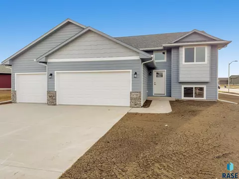 6700 W Viola Ct, Sioux Falls, SD 57107 photo 3