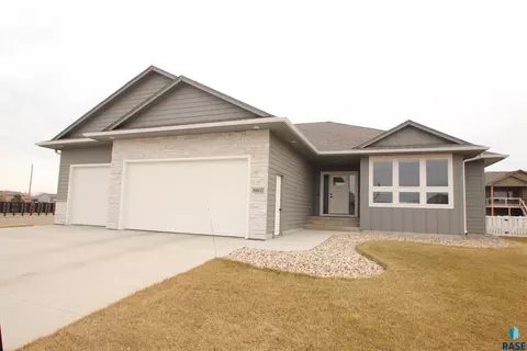 8601 W Dalton St, Sioux Falls, SD 57106