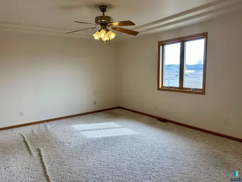 1517 Kemper Ave, Mitchell, SD 57301 photo 13