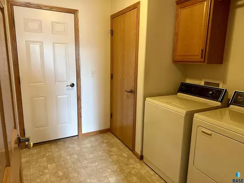 1517 Kemper Ave, Mitchell, SD 57301 photo 22