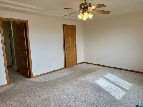 1517 Kemper Ave, Mitchell, SD 57301 photo 14