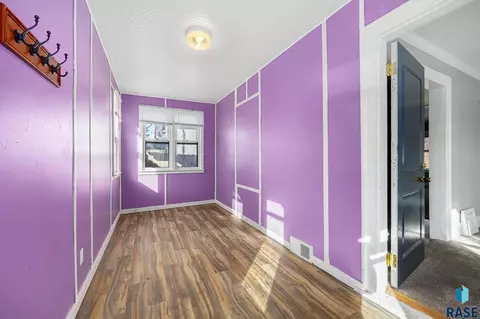 1020 E 1st St, Sioux Falls, SD 57103 photo 6