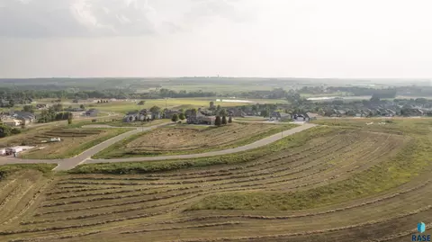 800 N Sapphire Cir, Brandon, SD 57005 photo 13