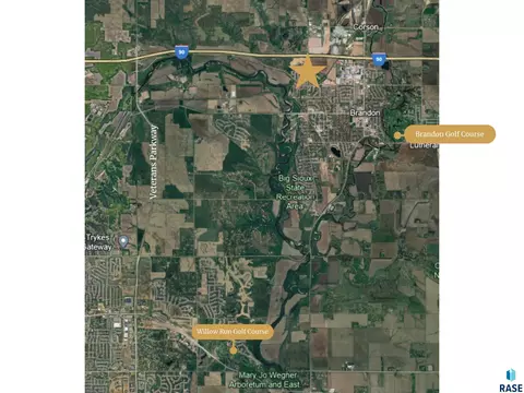 204 E Sapphire Ln, Brandon, SD 57005 photo 3