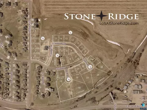 204 E Sapphire Ln, Brandon, SD 57005 photo 2