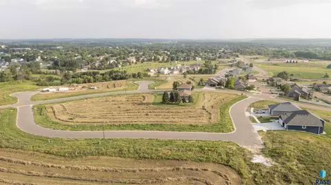 200 E Sapphire Ln, Brandon, SD 57005 photo 6