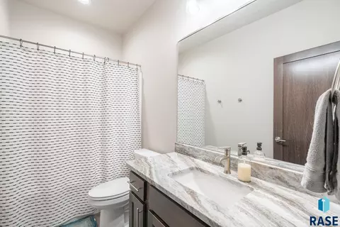 113 N Sunshine Ave, Brandon, SD 57005 photo 16