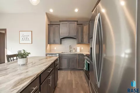 113 N Sunshine Ave, Brandon, SD 57005 photo 7