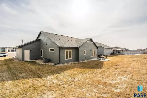 113 N Sunshine Ave, Brandon, SD 57005 photo 19