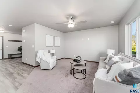 1332 N Kenley Pl, Tea, SD 57064 photo 5