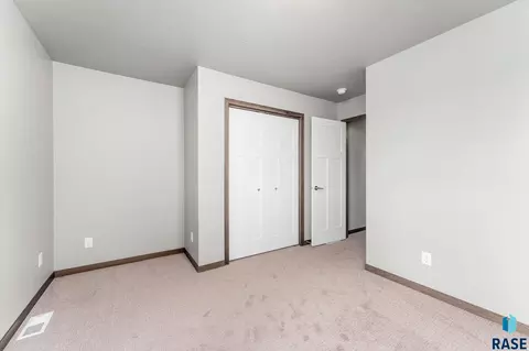 1332 N Kenley Pl, Tea, SD 57064 photo 16