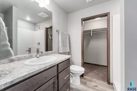 1332 N Kenley Pl, Tea, SD 57064 photo 25
