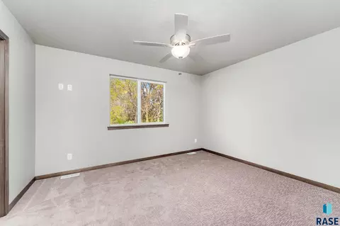 1332 N Kenley Pl, Tea, SD 57064 photo 23