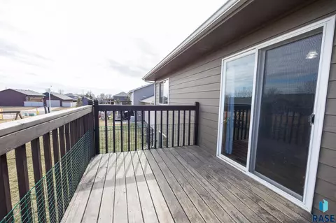 5912 S Kerry Ave, Sioux Falls, SD 57106 photo 17
