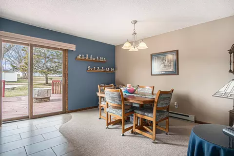 409 N Catherine Ave, Madison, SD 57042 photo 9