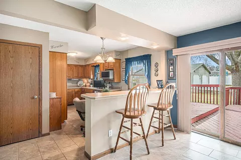 409 N Catherine Ave, Madison, SD 57042 photo 12